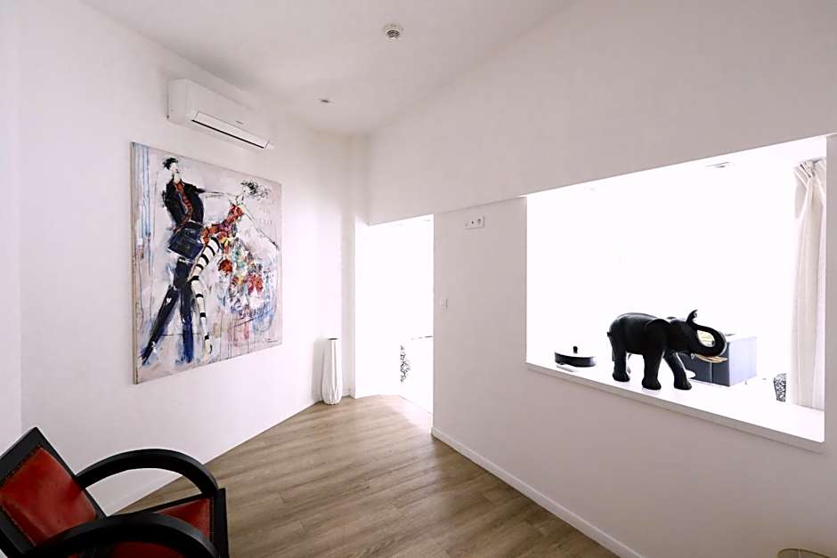 Appart' Hotel La Girafe Marseille Est - Porte d'Aubagne