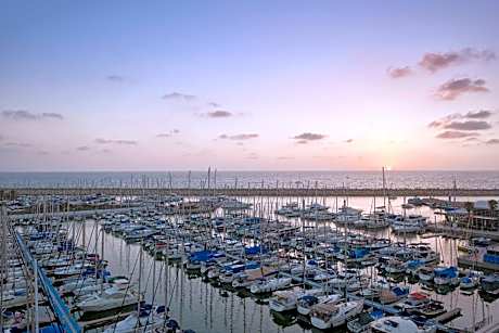 Duplex Suite, Bi-level Suite, 1 Queen, Marina view, Balcony