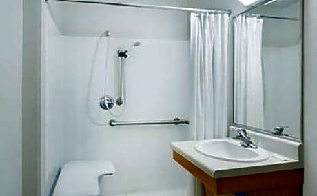 Double Room with Two Double Beds - Accessible/Non-Smoking