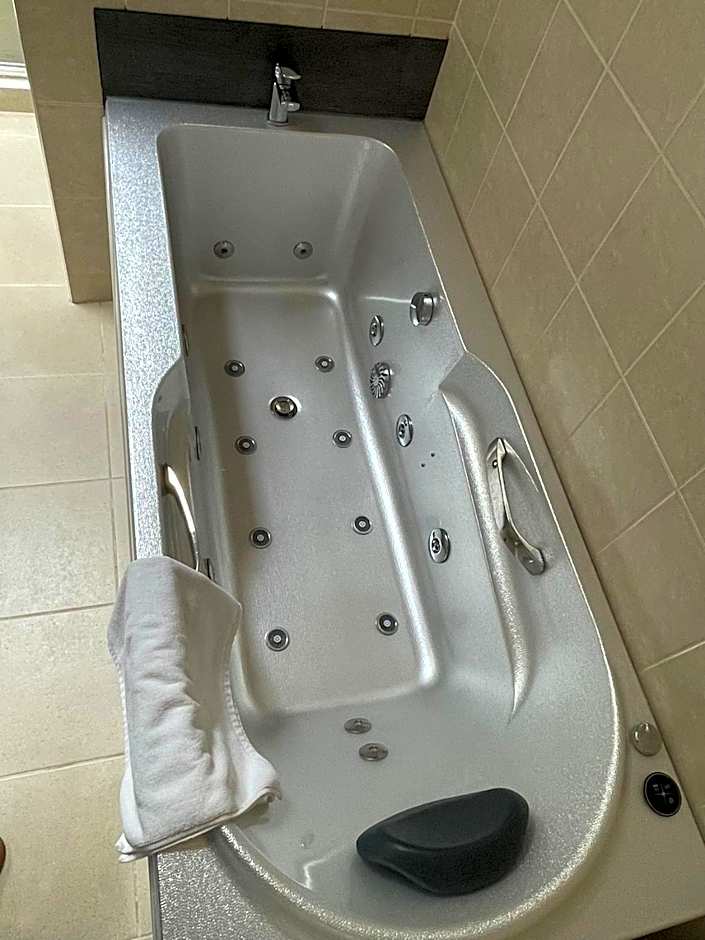 Alpha Motel with Spa-Bath