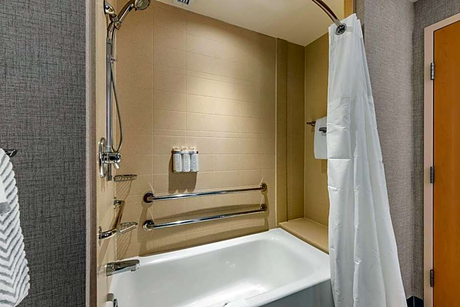 Cambria Hotel Madison East