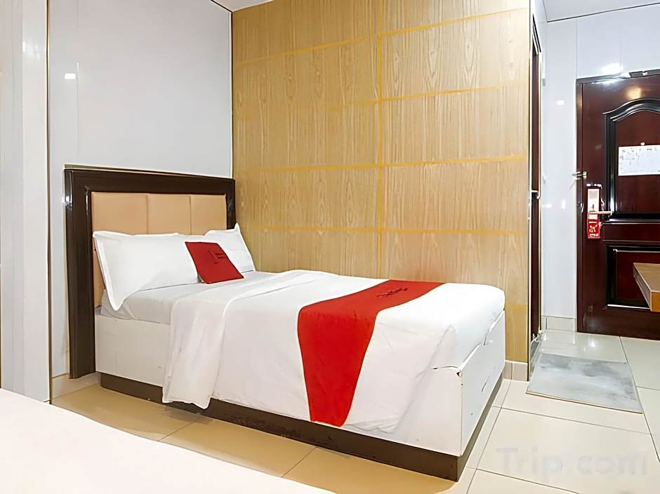 RedDoorz @ Winter Hotel Araneta