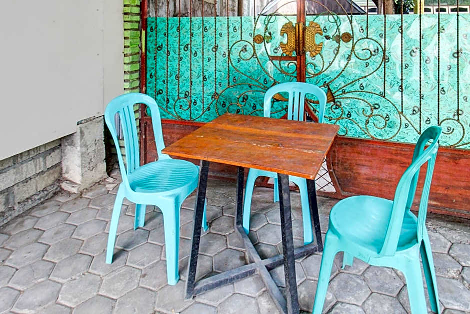 OYO Life 93255 Kosan Teratai Jaya