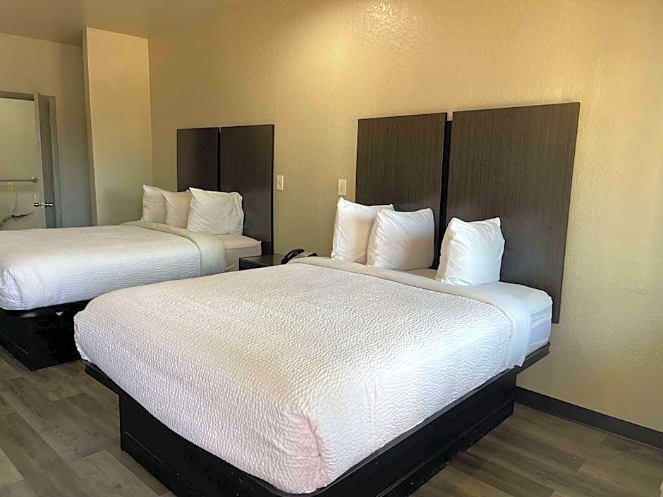 Days Inn by Wyndham Dickinson TX