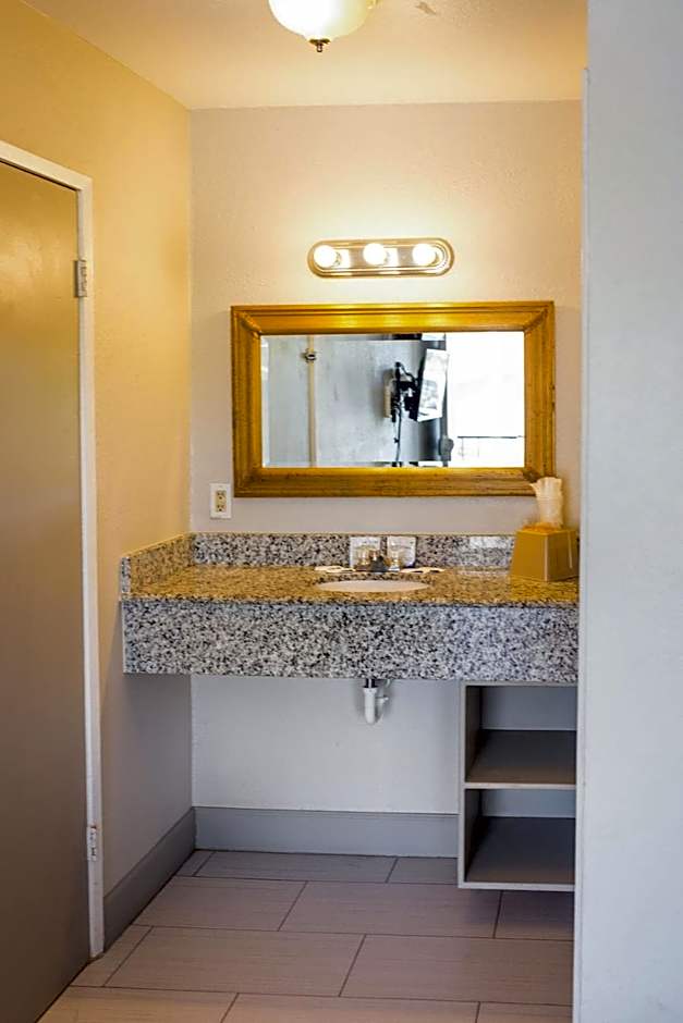 Harmony Inn and Suites