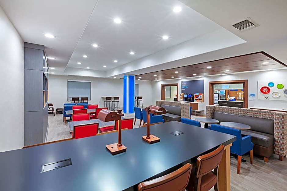 Holiday Inn Express And Suites Longview South I20 By IHG