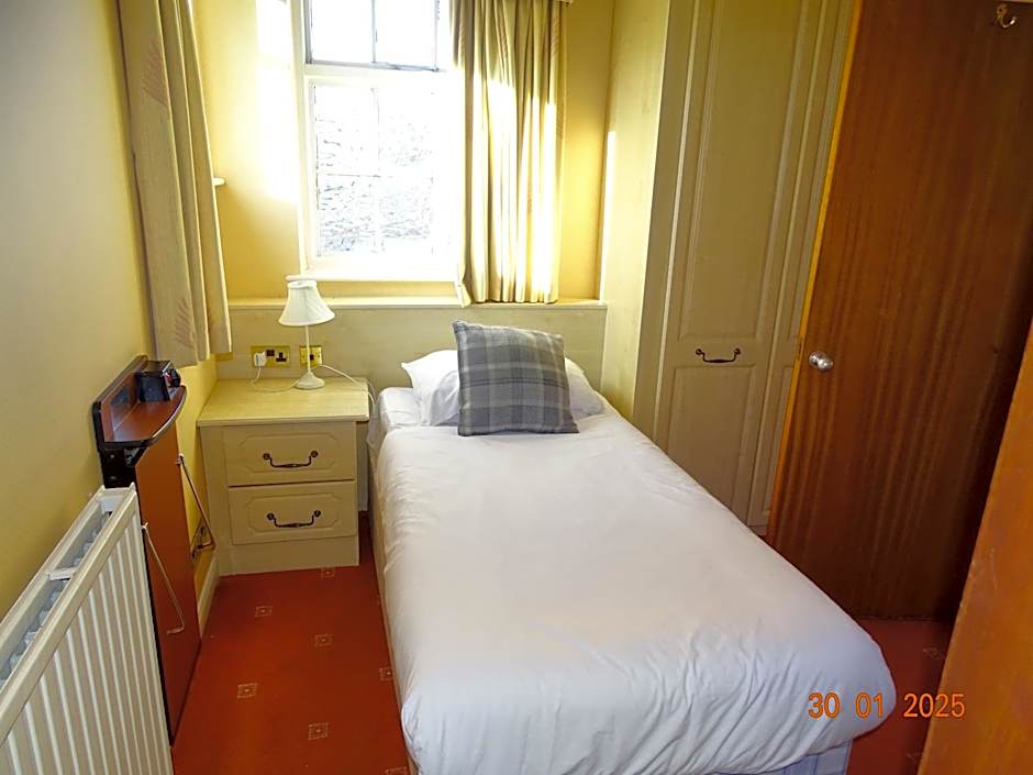 Donington Manor Hotel