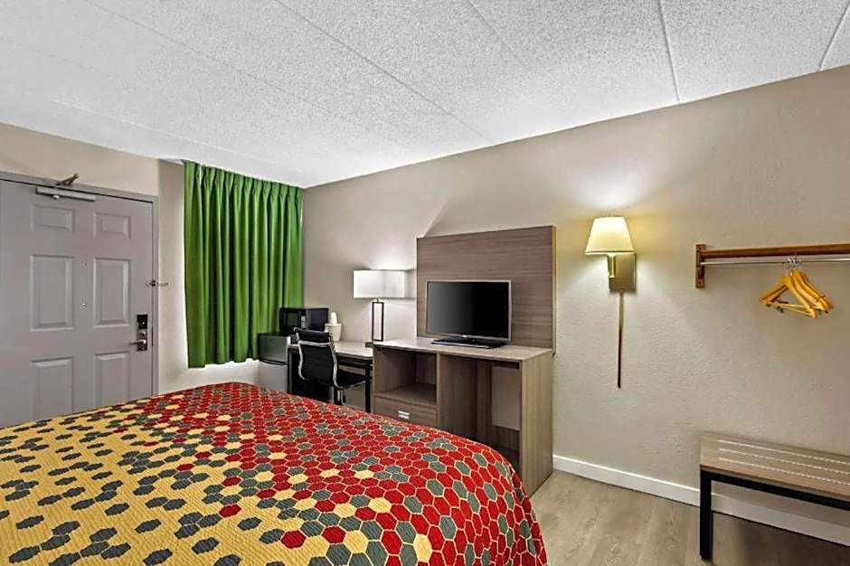 Econo Lodge Willowbrook
