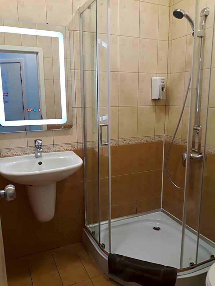 Three Dolphins Hotel with a Rooftop terracе