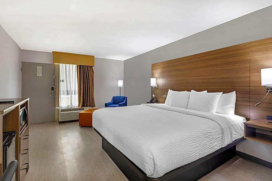 Clarion Pointe Morrow - Atlanta South