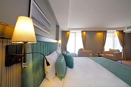 Suite with Turkish Bath