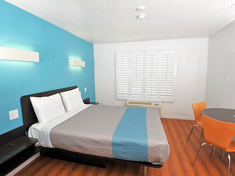 Motel 6-Fountain Valley, CA - Huntington Beach Area