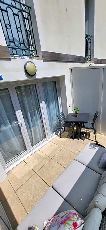 Remblai des Sables d'Olonne - 2 chambres - parking et piscine