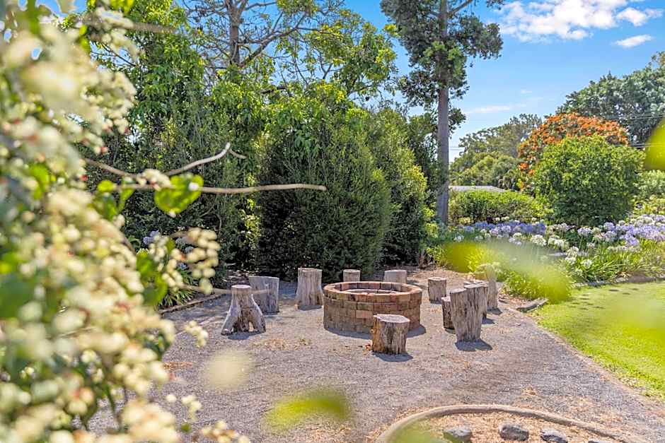 Bon Villas B&B Bonville - Adults Only, Pet Friendly Accommodation