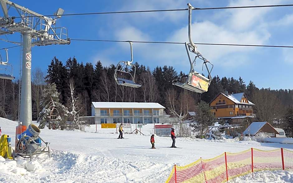 Hotel SLUNEČNÁ LOUKA