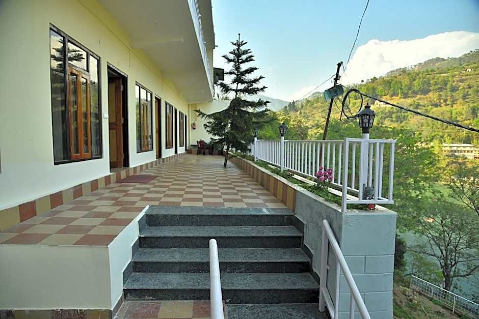 Hotel Lake Paradise Inn