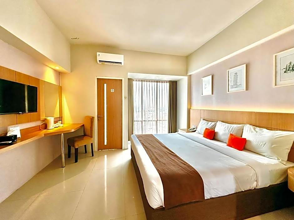 The Square Surabaya Hotel