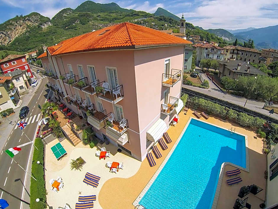 Hotel Alberello - Varone