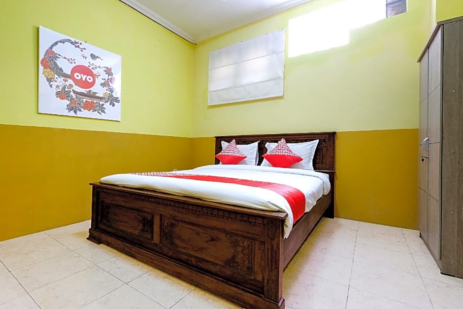 OYO 338 Guest House Omah Manahan Syariah