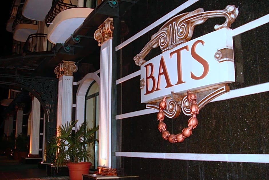 Hotel BATS