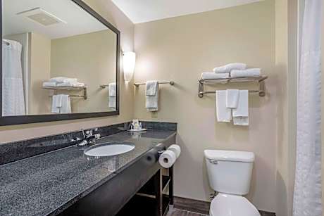 Queen Suite with Two Queen Beds - Non-Smoking