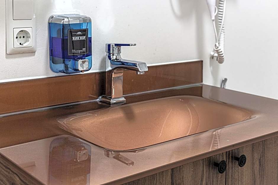 Hotel Central Linz - 24h Self-Check-in