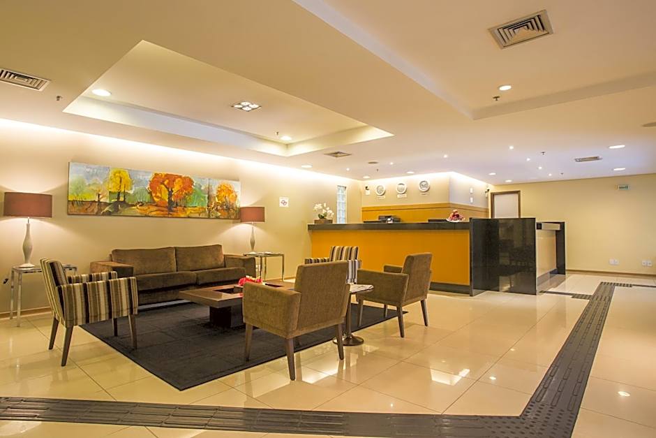 Astron Hotel Bauru by Nobile