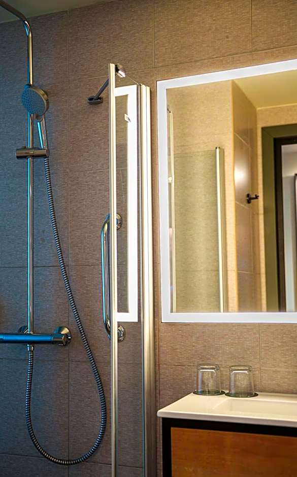 The Honest Budapest by Chic & Basic