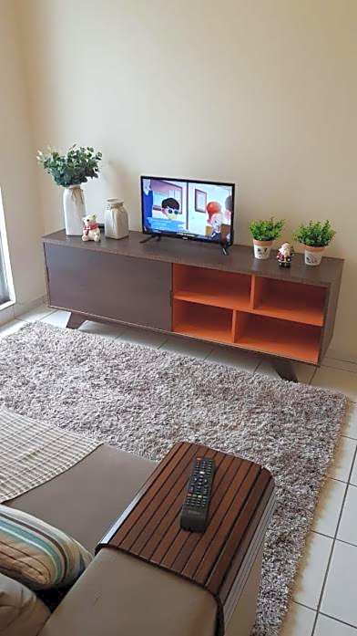 Apartamento TOP CLIMATIZADO em CRICIÚMA-SC - ótimo CUSTO-BENEFÍCIO - Cozinha completa - Cama Box - WiFI - Smart TV - Apps YouTube - NetFlix - Prime Vídeo - Garagem coberta - Portaria Digital 24h - Lugar sossegado e arborizado - Acomoda até 5 pessoas