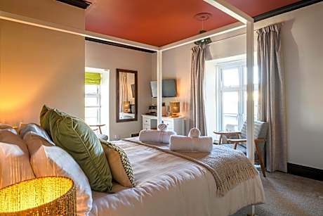 Deluxe Double Room with Bath