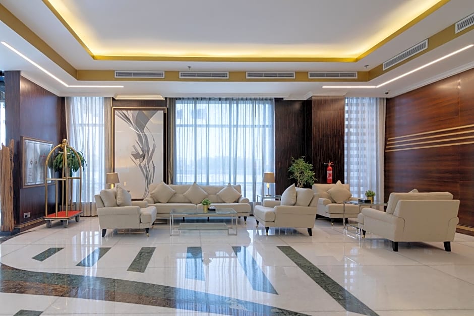 The Gate Hotel and Apartments