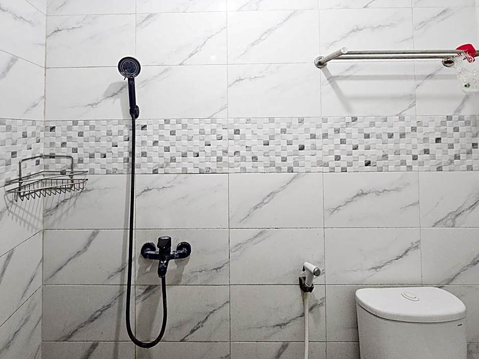 Homestay Sido Joyo near Sunrise Mall Mitra RedDoorz