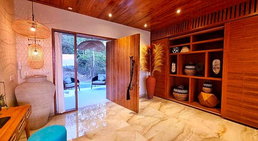 Uluwatu Sunset Hills