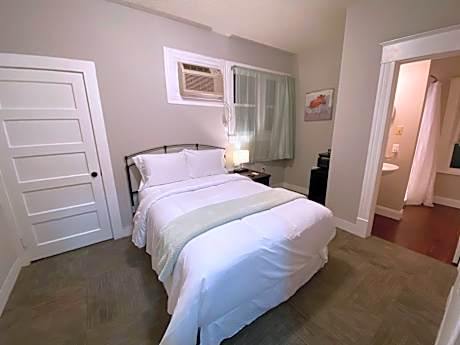 Small Double or Twin Room