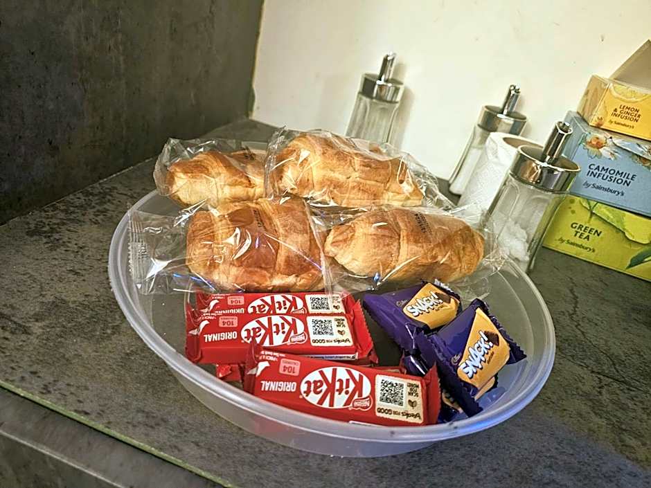 Exhibition Court Hotel 4