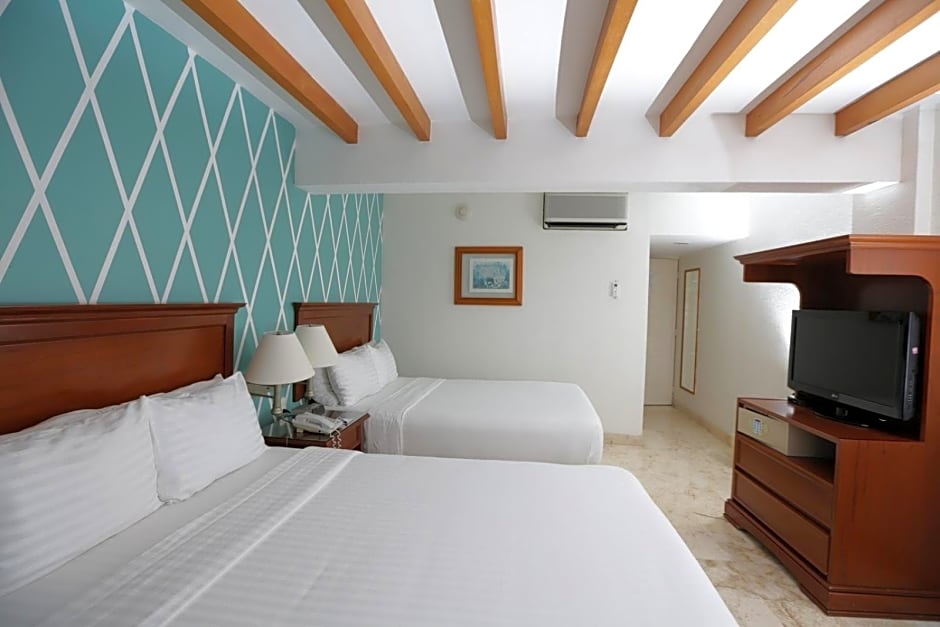 Continental Caribe Bay
