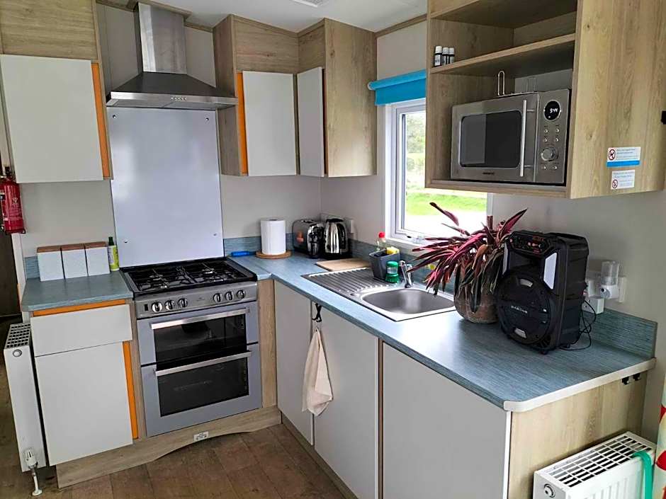 Abi static caravan close to Edinburgh