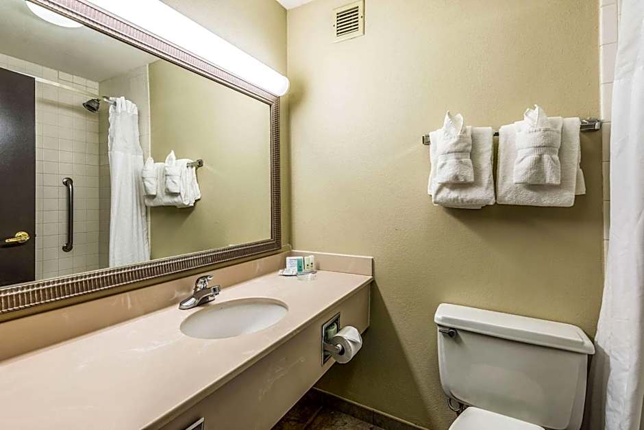 Clarion Hotel - Cincinnati North – Cincinnati, OH