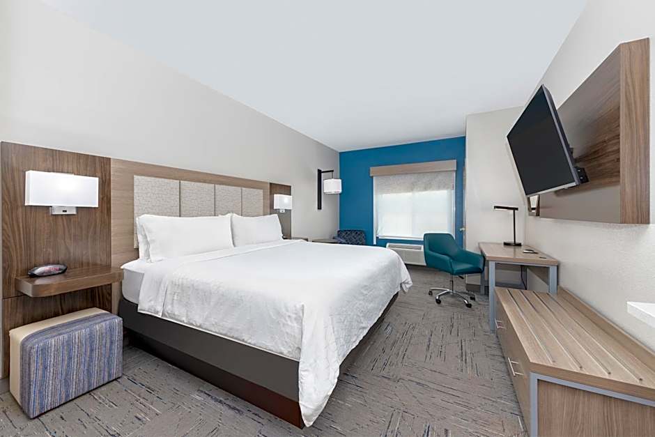 Holiday Inn Express and Suites Granbury By IHG