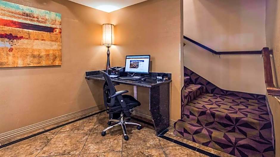 Best Western Manhattan Inn