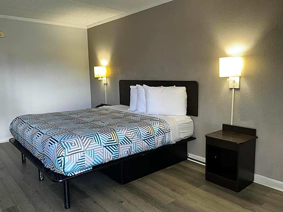Motel 6-Tifton, GA