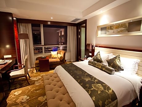 Superior King with Sea View