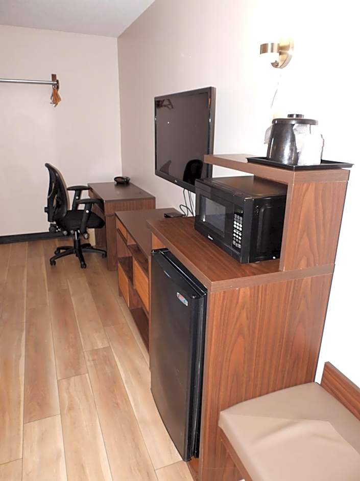 Super 8 by Wyndham Westminster Denver North