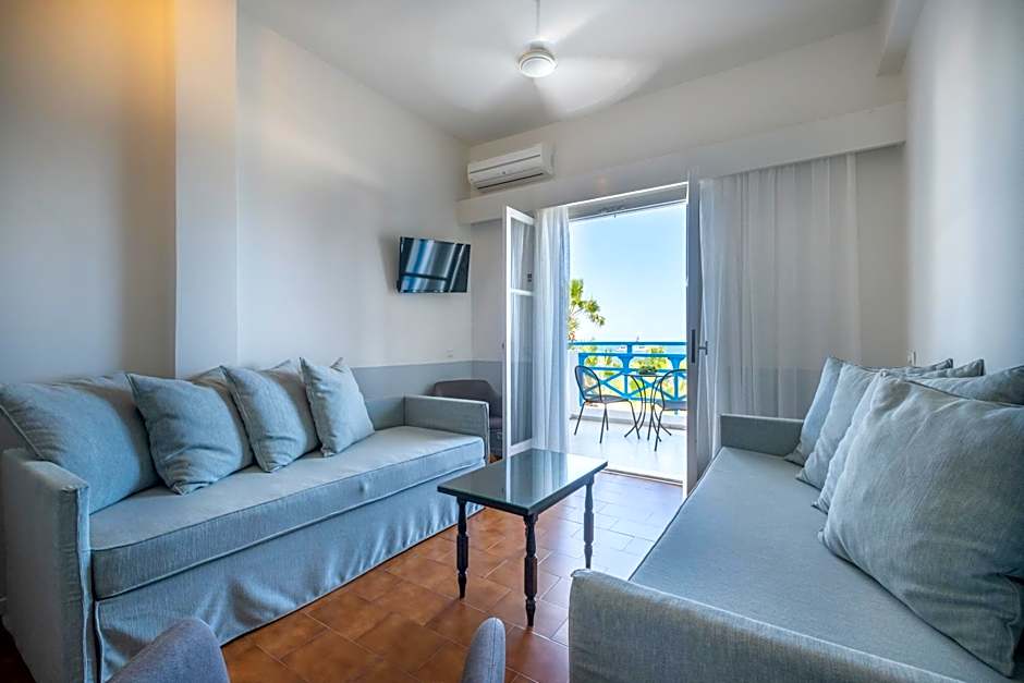 Kamari Beach Hotel