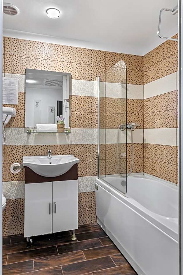 Hotel Charter Otopeni