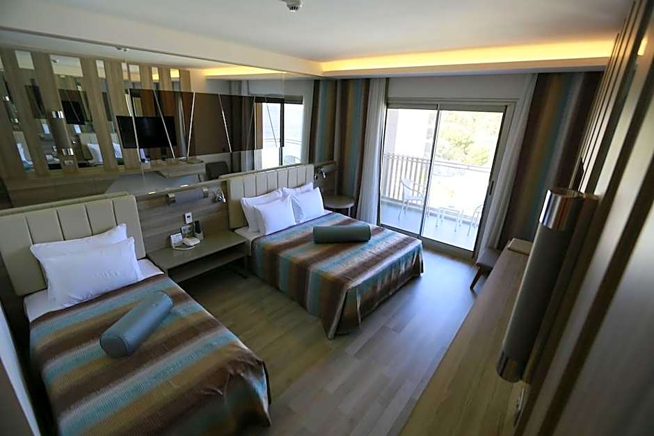 Turunc Premium Hotel
