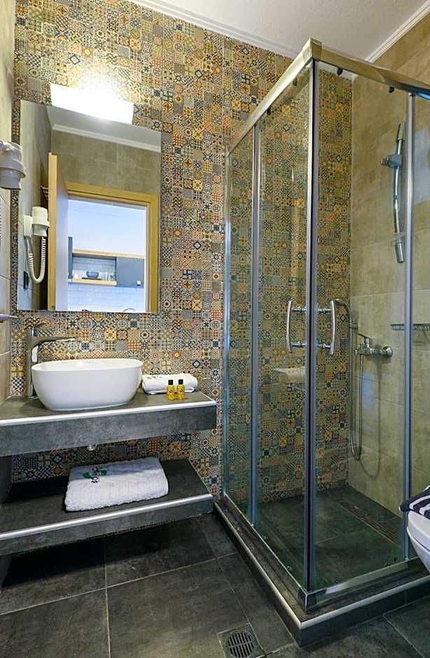 Botanica Luxury Suites