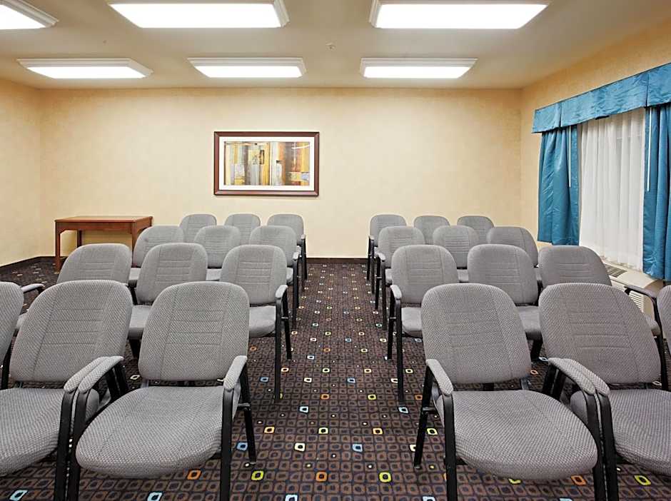 HOLIDAY INN EXPRESS FALLON By IHG
