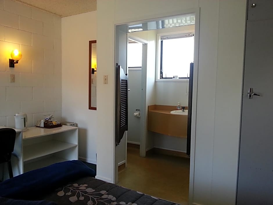 Orana Motor Inn & Restaurant