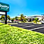 Quality Inn & Suites At Tropicana Field